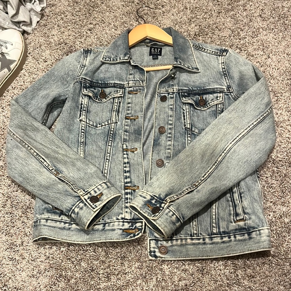 GAP DENIM JACKET